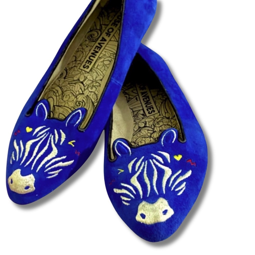 HOUSE OF AVENUES Shoes Blue Suede Dress Flats Zebra Face on Toes Womens SZ 7 NEW